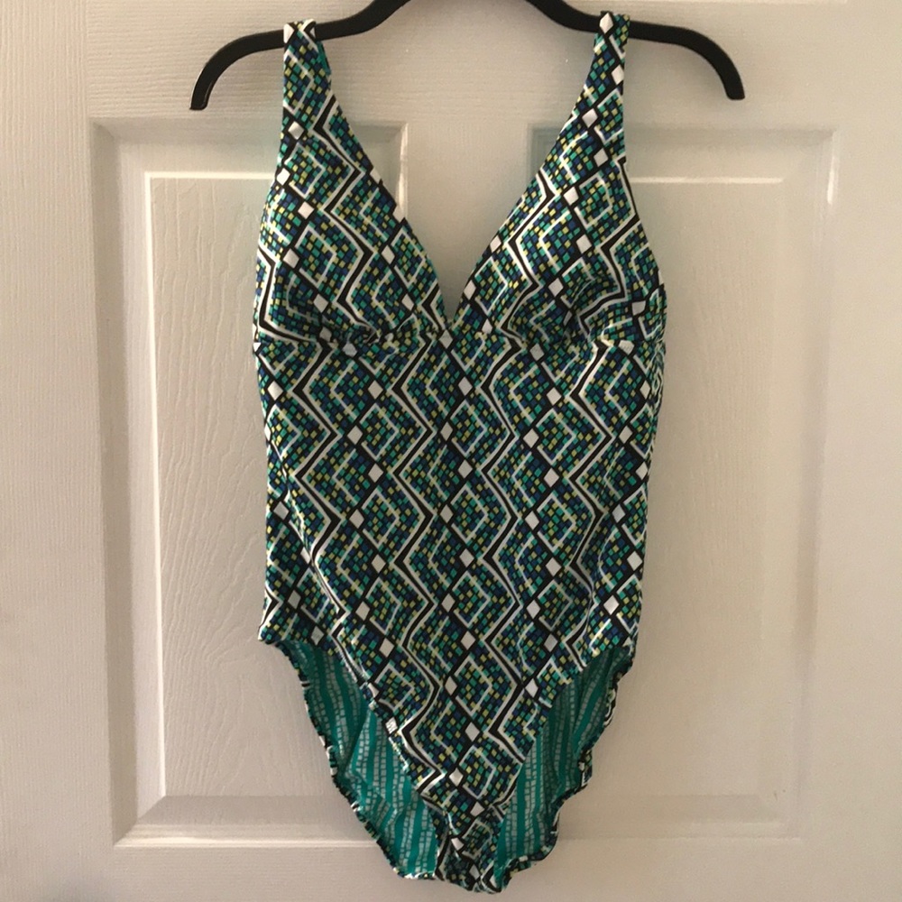 Vera Bradley size 12 reversible one piece swimsuit